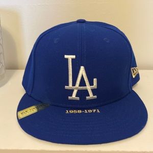 Mens Fitted hat never wore